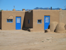 2004 10-Taos Pueblo Houses